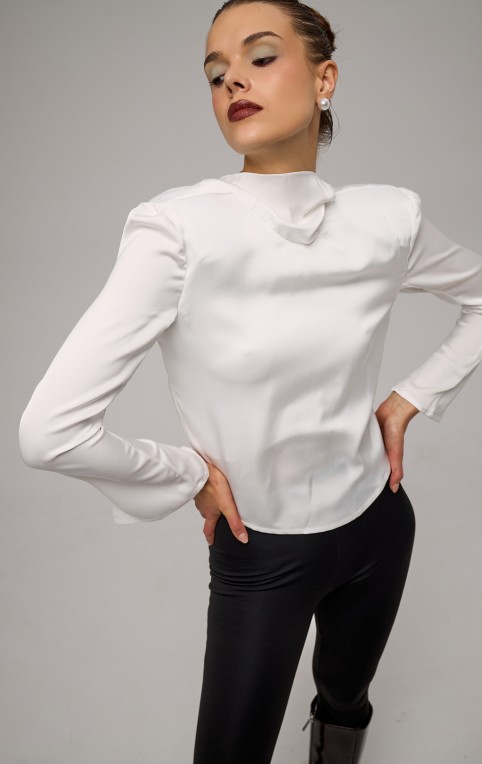 Легка Сатінова Сорочка Молочна